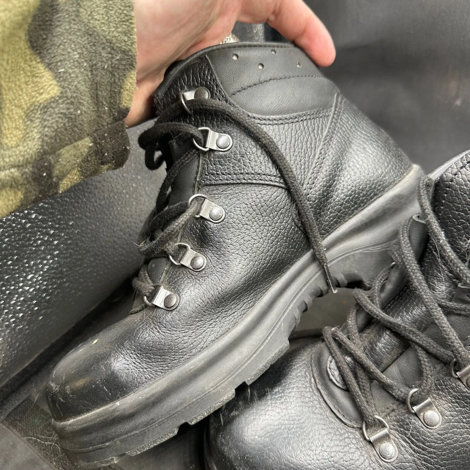 British Army Black Leather Duty Combat Boots - Modell 3 - Size EU 37 UK 4.5