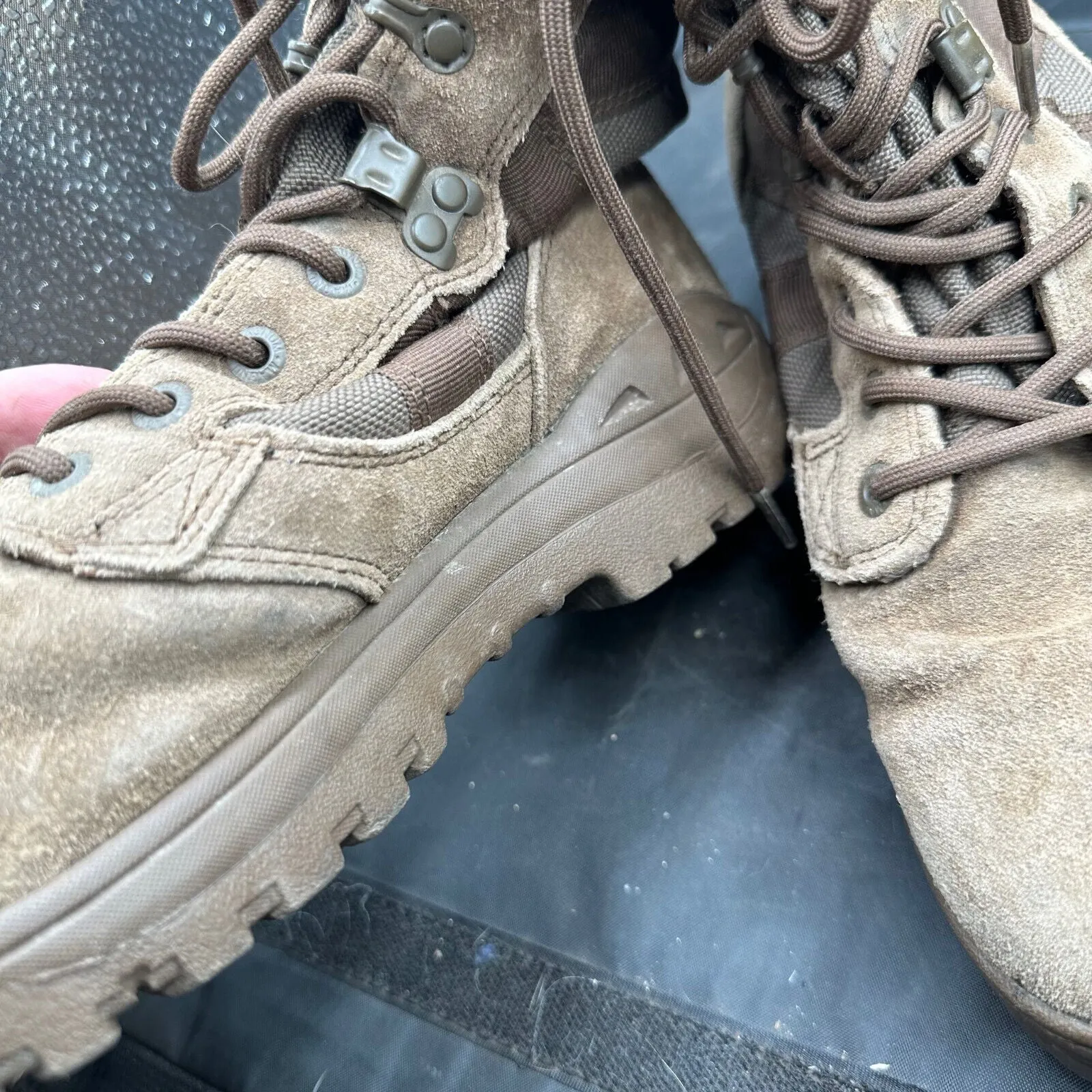 British Army Brown Leather MAGNUM High Top Combat Boots - Size EU 41 - UK 7M